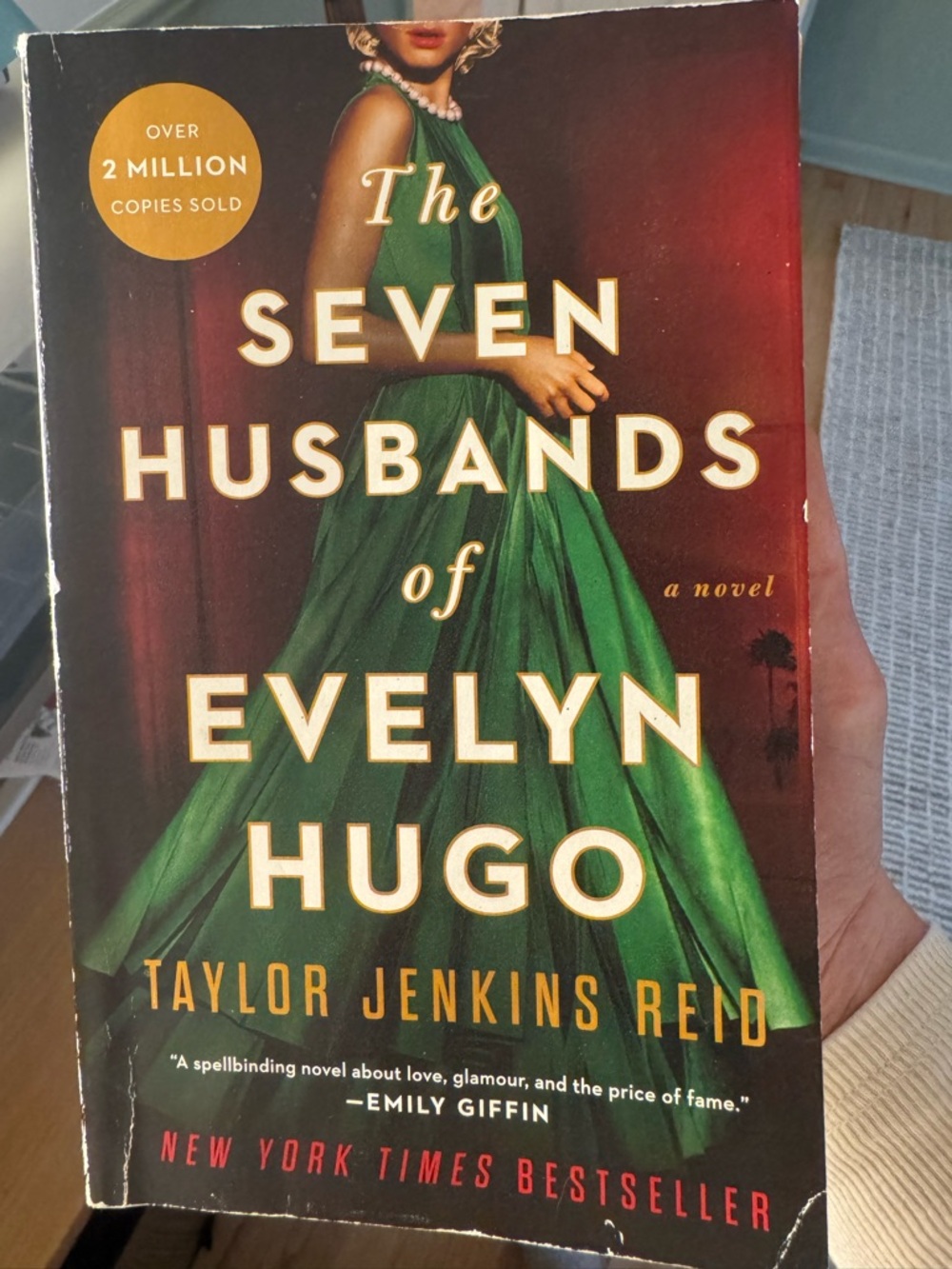 The Seven Husbands of Evelyn Hugo - Green Cover Paperback